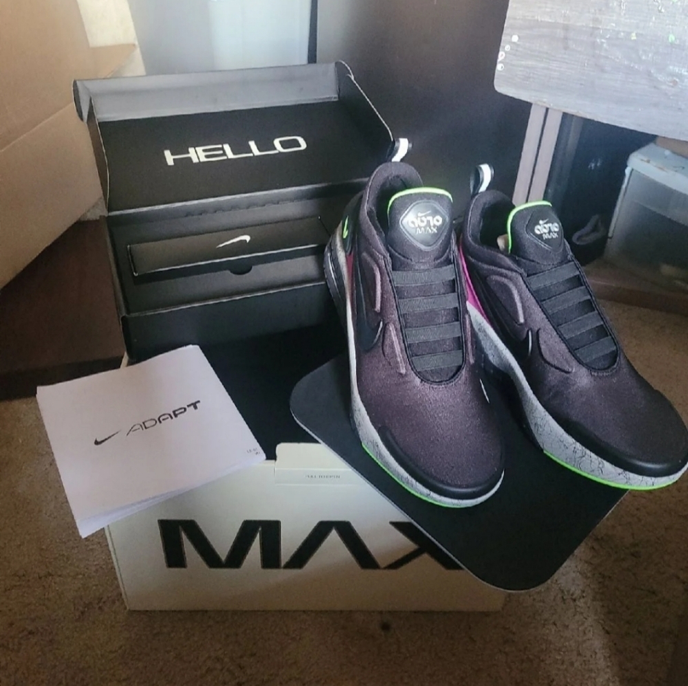 Nike adapt auto max